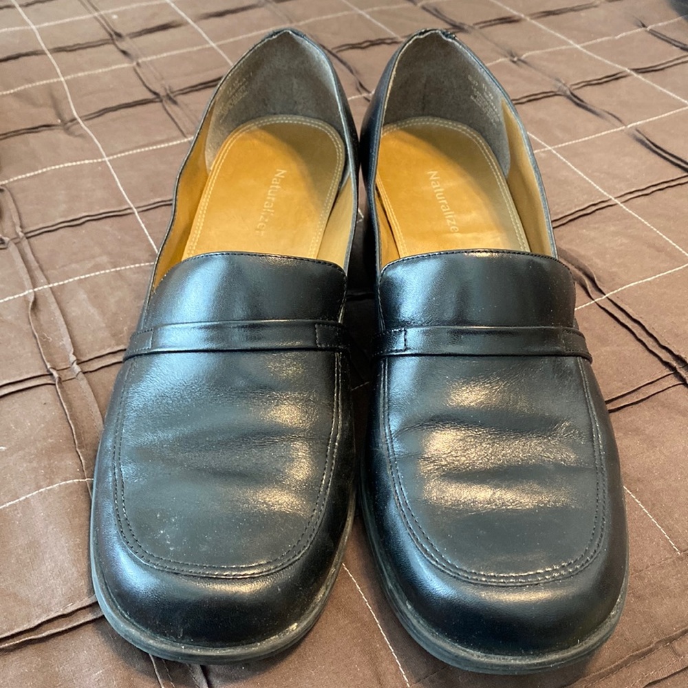 Naturalizer Thick Heeled Dress Shoe